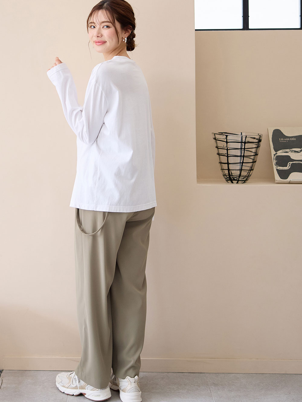 マタニティ パンツ|サスペンダー付きワイドパンツ　マタニティ・産後【出産後も長く使える】|モカベージュ