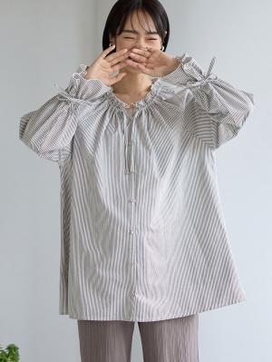 綿混フリルブラウス　マタニティ・授乳服【出産後も長く使える】10464