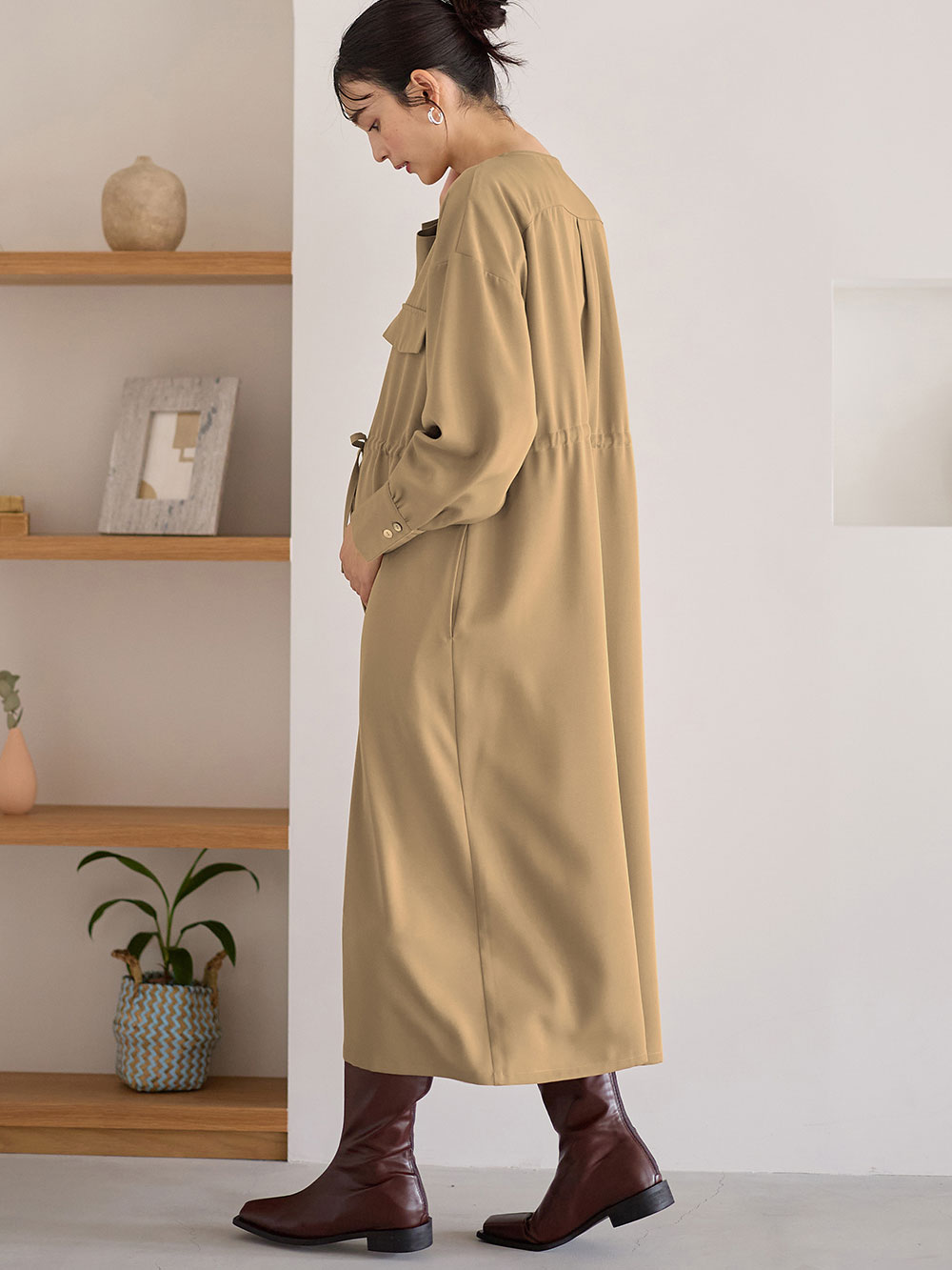 マタニティ ワンピース|羽織りにもなるフラップポケットワンピース　マタニティ・授乳服【出産後も長く使える】|ベージュ