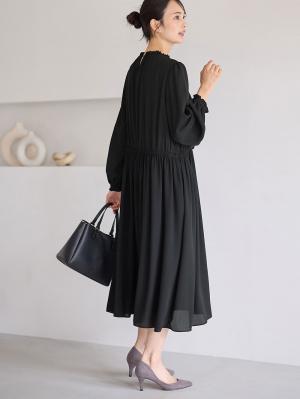 マタニティ ワンピース|プチフリルシフォンギャザーワンピース マタニティ・産後【出産後も長く使える】|ブラック