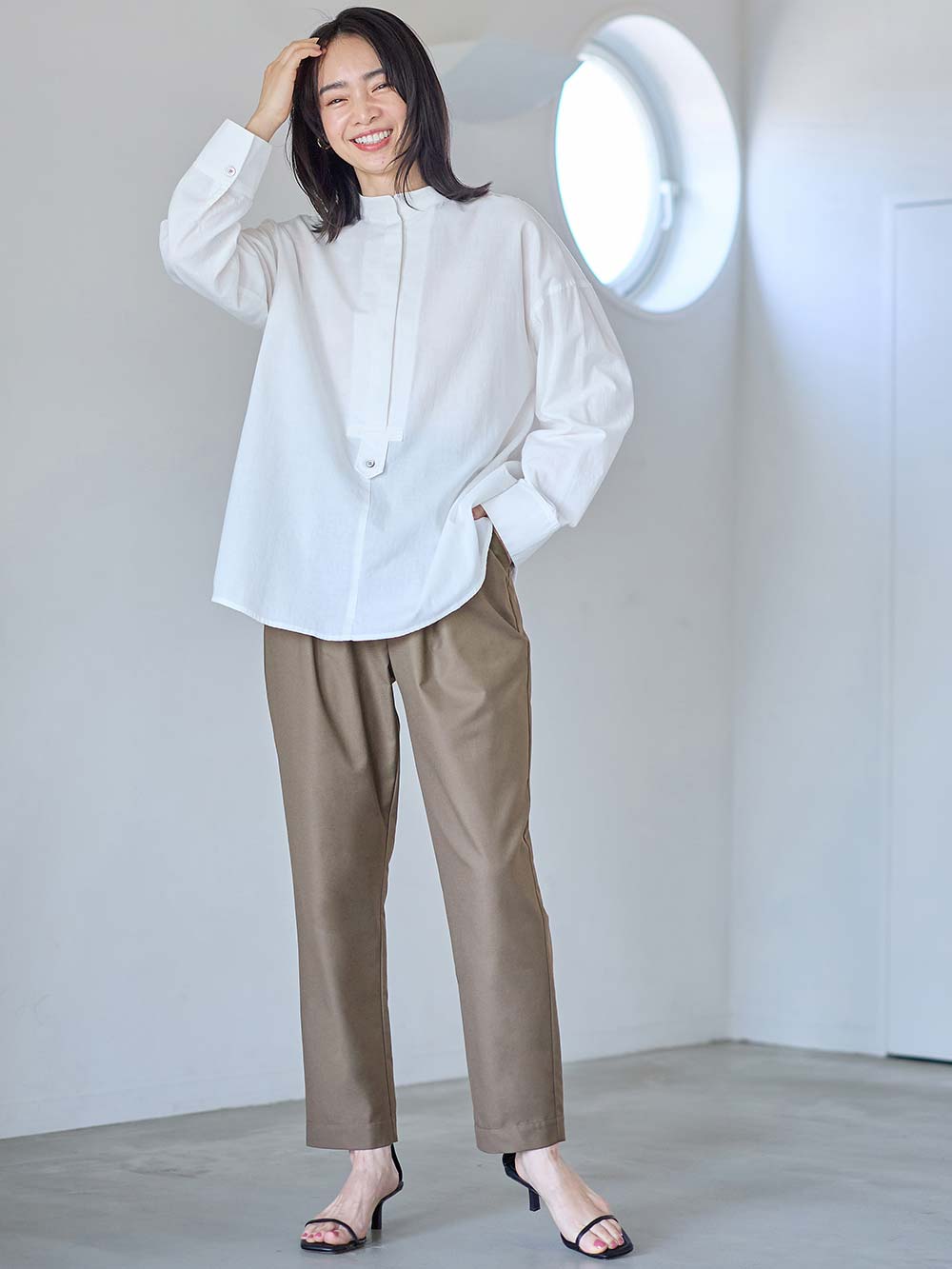 マタニティ パンツ|ストレートパンツ マタニティ・産後【出産後も長く使える】|グレージュ