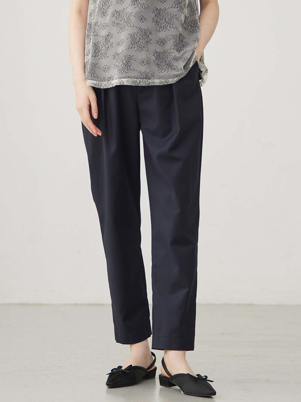 マタニティ パンツ|ストレートパンツ マタニティ・産後【出産後も長く使える】|ネイビー