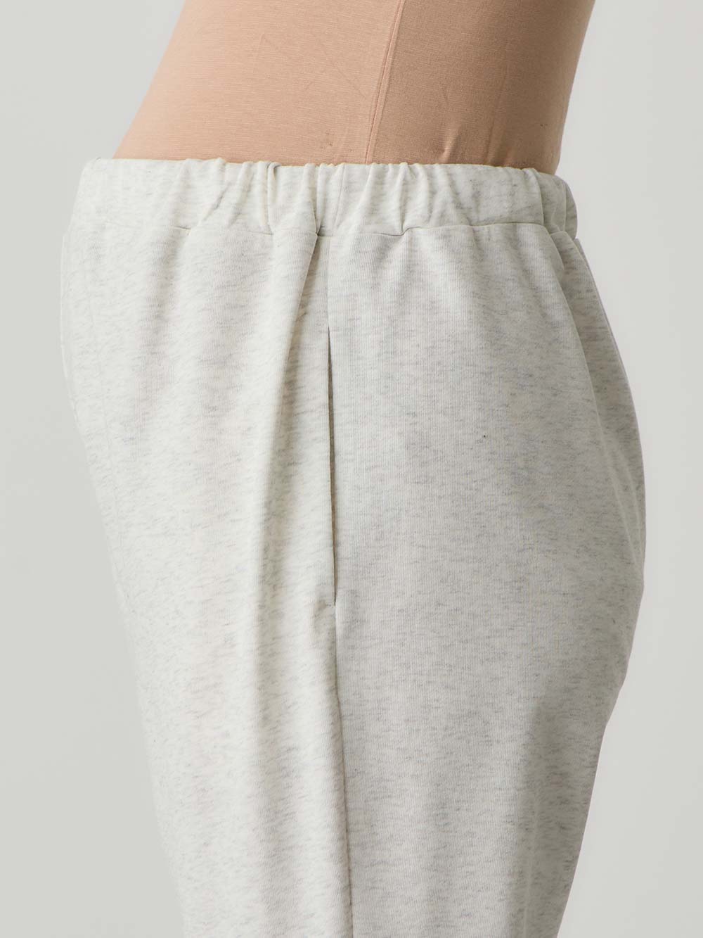 マタニティ パンツ|裾スリットジョガーパンツ マタニティ・産後【出産後も長く使える】