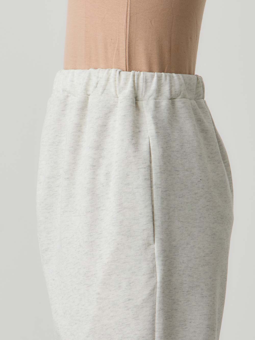 マタニティ パンツ|裾スリットジョガーパンツ マタニティ・産後【出産後も長く使える】