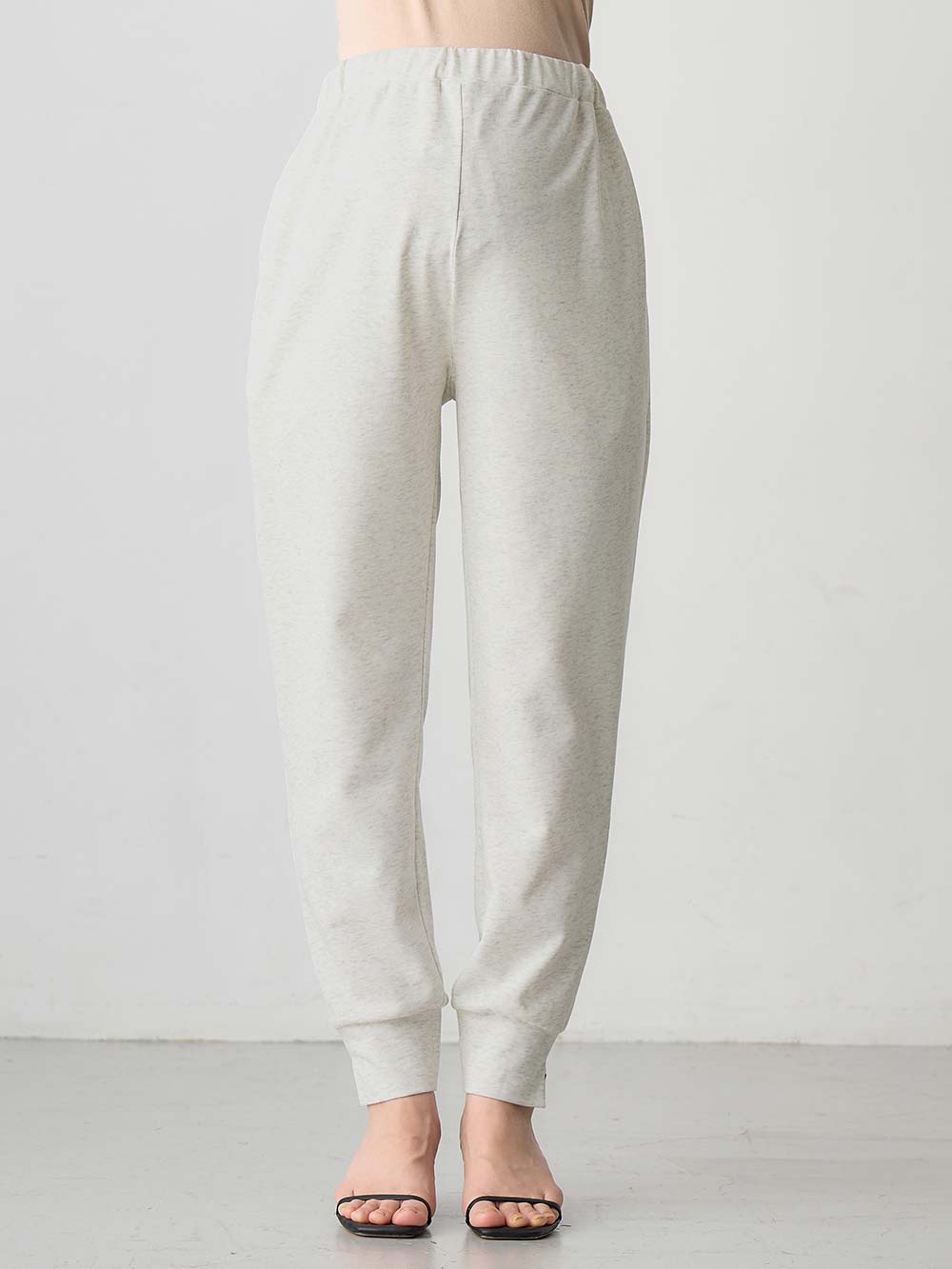 マタニティ パンツ|裾スリットジョガーパンツ マタニティ・産後【出産後も長く使える】