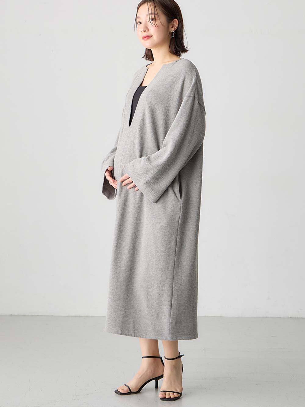 マタニティ ワンピース|深Vネックスリットカットソーワンピース マタニティ・授乳服 【出産後も長く使える】|グレー