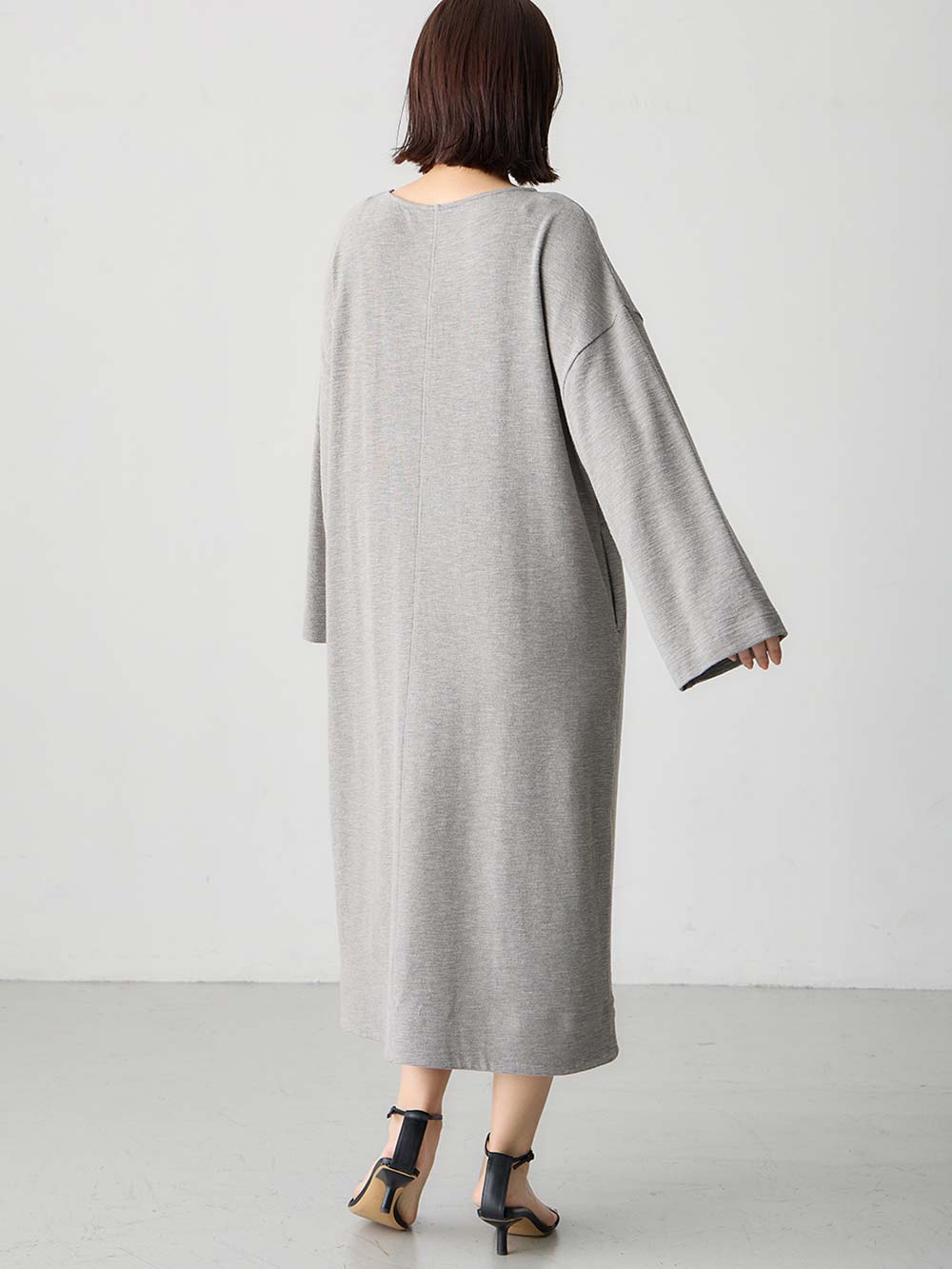 マタニティ ワンピース|深Vネックスリットカットソーワンピース マタニティ・授乳服 【出産後も長く使える】|グレー