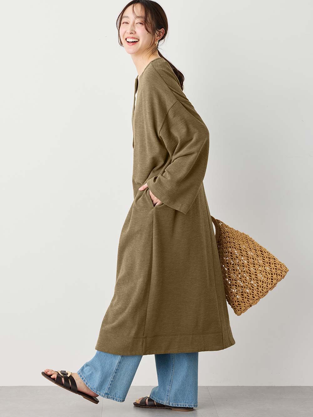 マタニティ ワンピース|深Vネックスリットカットソーワンピース マタニティ・授乳服 【出産後も長く使える】|カーキ