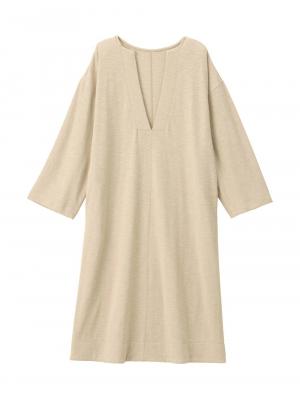 マタニティ ワンピース|深Vネックスリットカットソーワンピース マタニティ・授乳服 【出産後も長く使える】|ライトベージュ