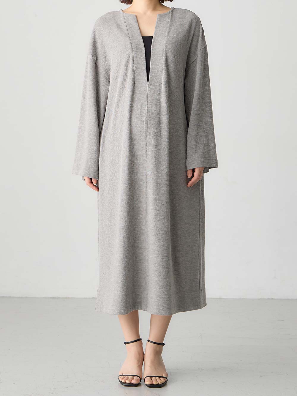 マタニティ ワンピース|深Vネックスリットカットソーワンピース マタニティ・授乳服 【出産後も長く使える】