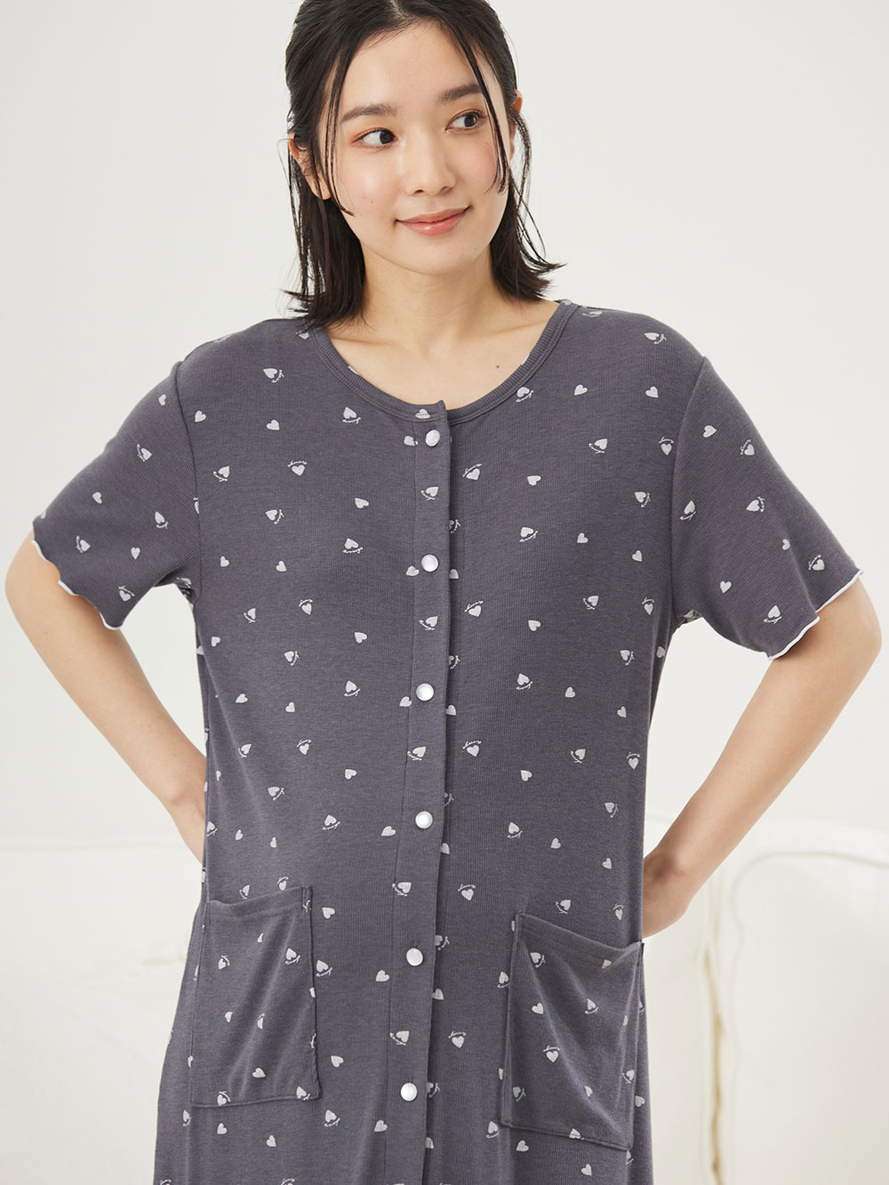 マタニティ パジャマ・ルームウェア|テレコハートプリントネグリジェ　マタニティ・授乳パジャマ　【出産後も長く使える】|チャコール