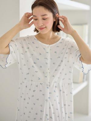 マタニティ パジャマ・ルームウェア|テレコ小花柄プリントティアードネグリジェ  マタニティ・授乳パジャマ 【出産後も長く使える】|アイボリー