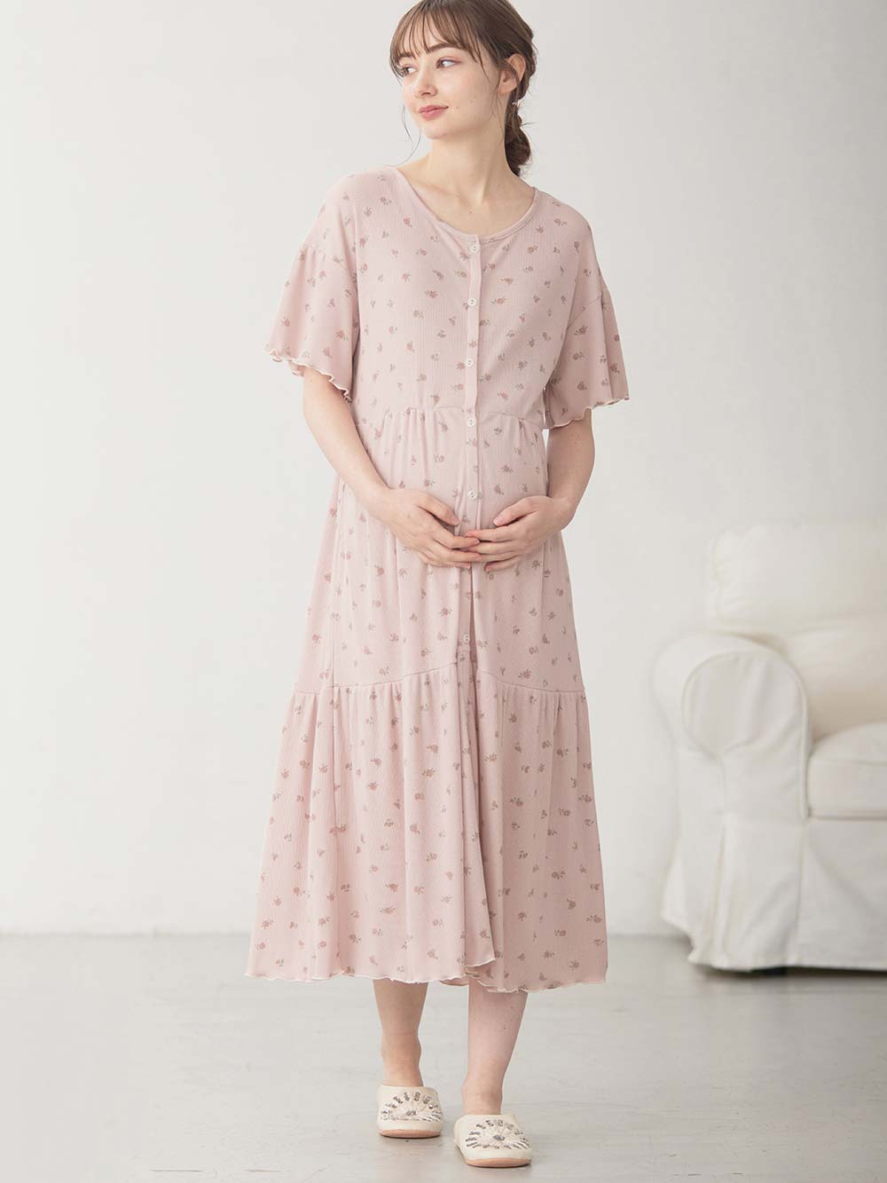 マタニティ パジャマ・ルームウェア|テレコ小花柄プリントティアードネグリジェ  マタニティ・授乳パジャマ 【出産後も長く使える】|ピンク