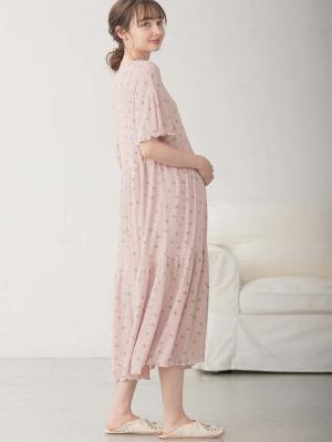 マタニティ パジャマ・ルームウェア|テレコ小花柄プリントティアードネグリジェ  マタニティ・授乳パジャマ 【出産後も長く使える】|ピンク