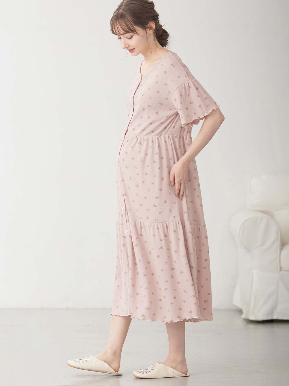 マタニティ パジャマ・ルームウェア|テレコ小花柄プリントティアードネグリジェ  マタニティ・授乳パジャマ 【出産後も長く使える】|ピンク