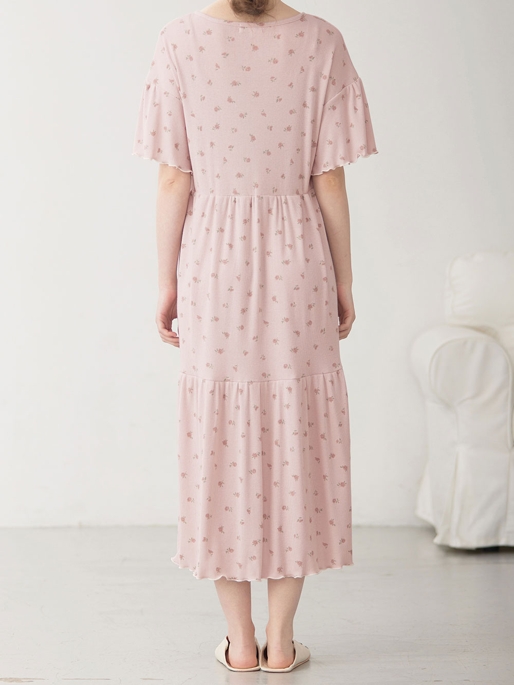 マタニティ パジャマ・ルームウェア|テレコ小花柄プリントティアードネグリジェ  マタニティ・授乳パジャマ 【出産後も長く使える】