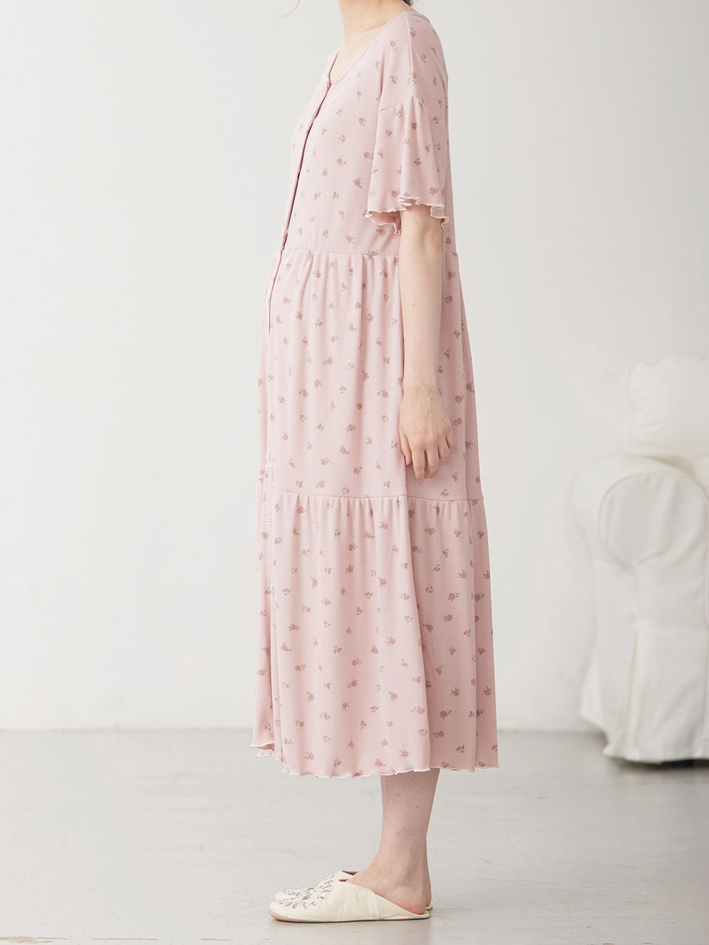 マタニティ パジャマ・ルームウェア|テレコ小花柄プリントティアードネグリジェ  マタニティ・授乳パジャマ 【出産後も長く使える】