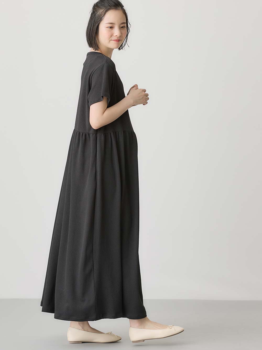 マタニティ ワンピース|リップル半袖ワンピース　マタニティ・授乳服【出産後も長く使える】fairy（フェアリー）|ブラック