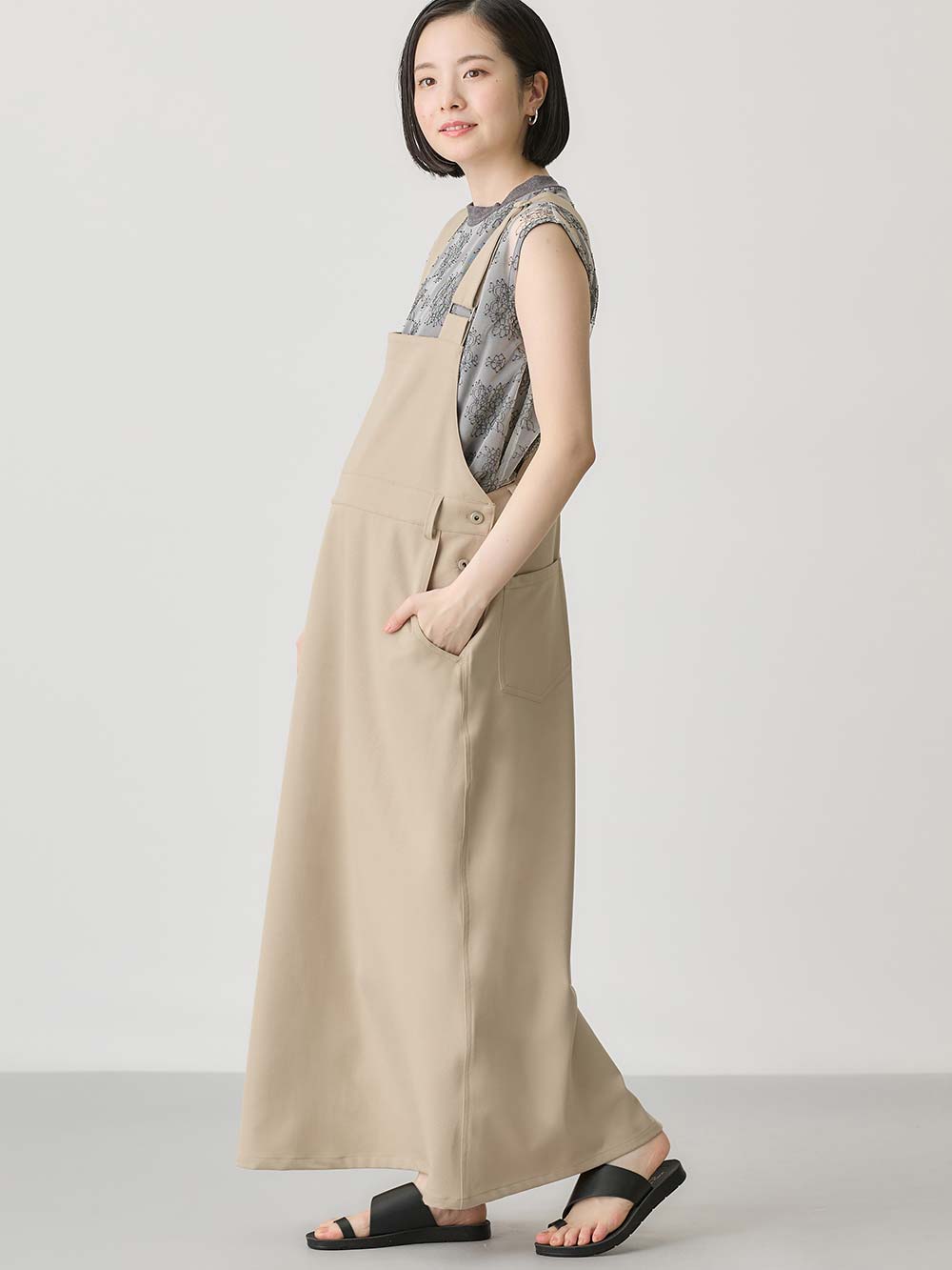 マタニティ ワンピース|Aラインジャンパースカート(Wアジャスター付)　マタニティ・授乳服【出産後も長く着られる】|ライトベージュ