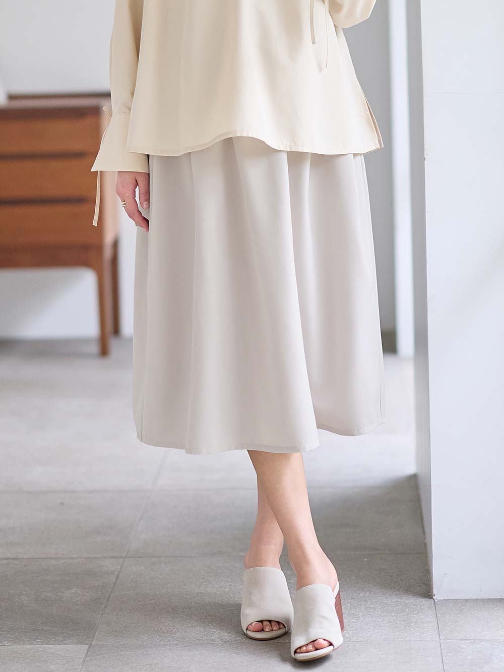 マタニティ スカート|タックフレアスカート　マタニティ・産後【出産後も長く着られる】|ペールグレー