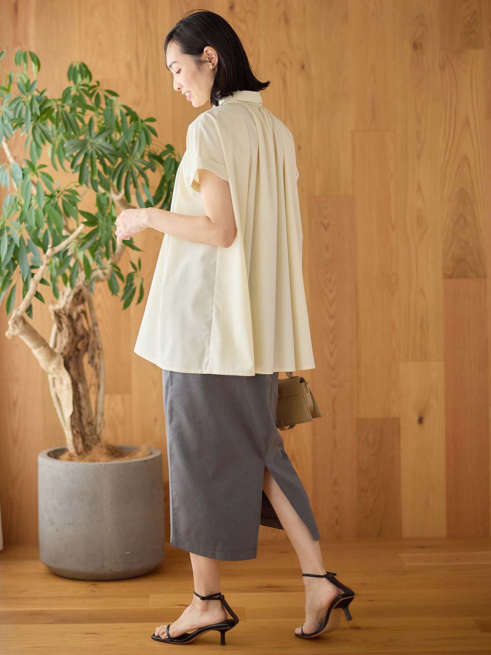 マタニティ スカート|ウエストギャザーIラインスカート(無地・ストライプ)　マタニティ・産後【産後も長く着られる】|チャコール