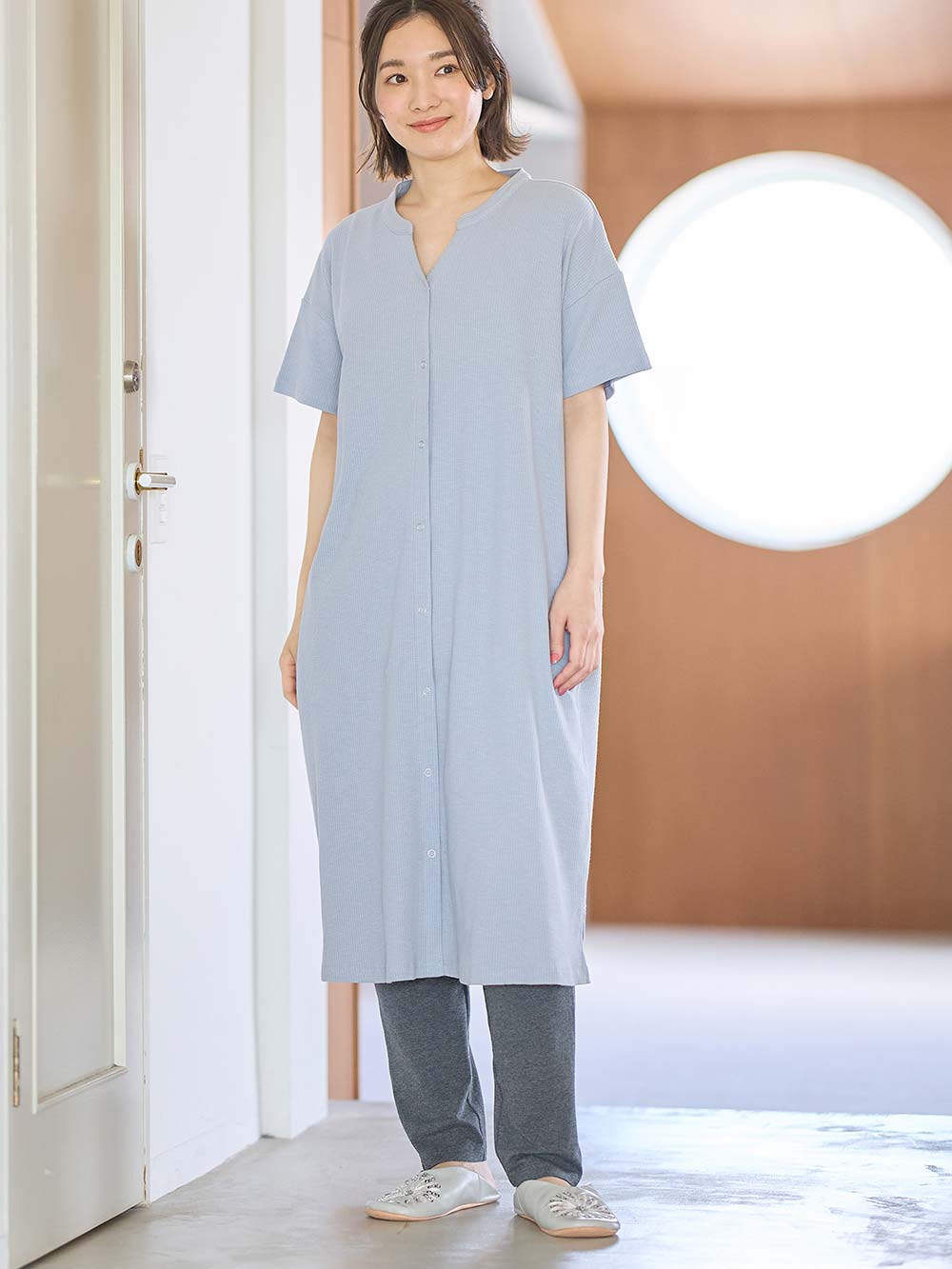 マタニティ パジャマ・ルームウェア|【助産院監修】【半袖・長袖】【ミドル丈】ハイストレッチリブ前開きパジャマ　マタニティ・授乳パジャマ【出産後も長く使える】|グレイッシュブルー(半袖)