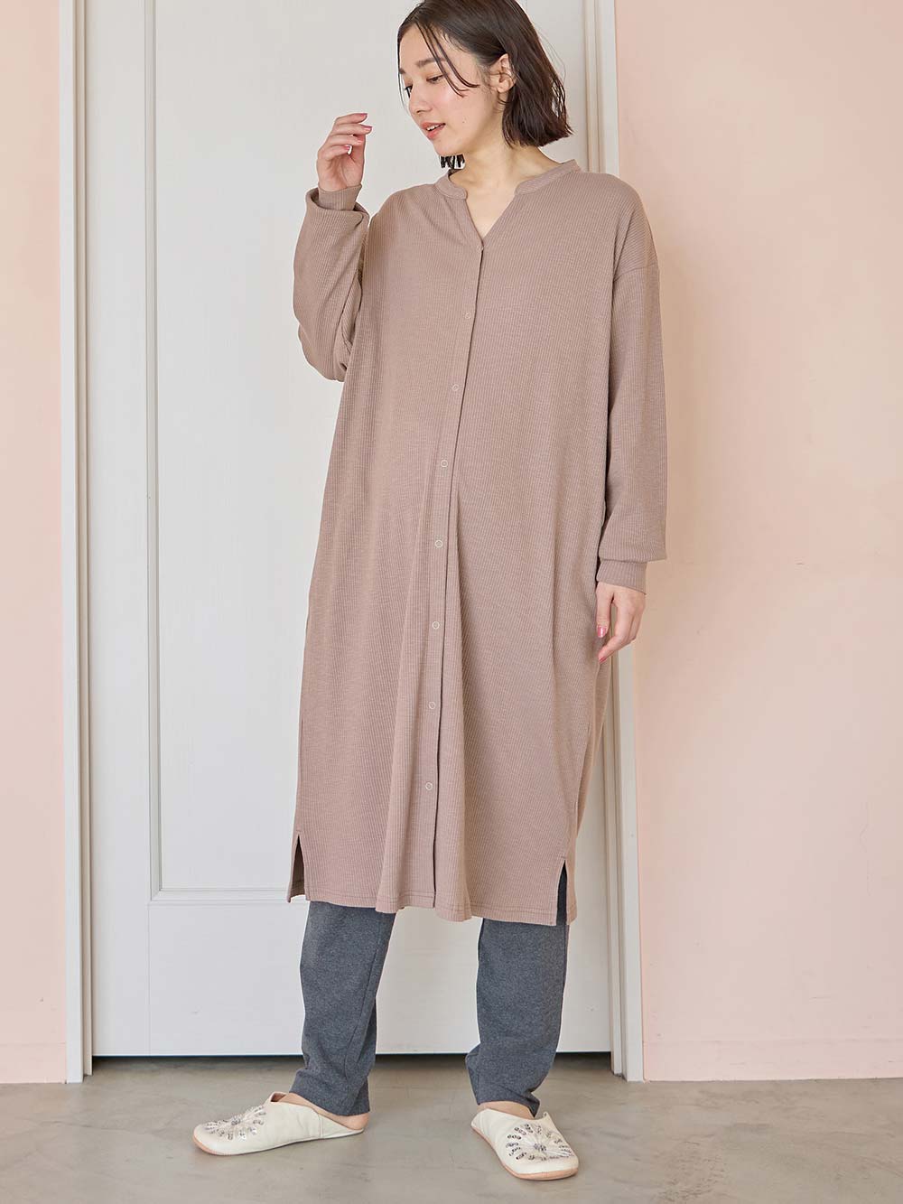 マタニティ パジャマ・ルームウェア|【助産院監修】【半袖・長袖】【ミドル丈】ハイストレッチリブ前開きパジャマ　マタニティ・授乳パジャマ【出産後も長く使える】|モカ(長袖)