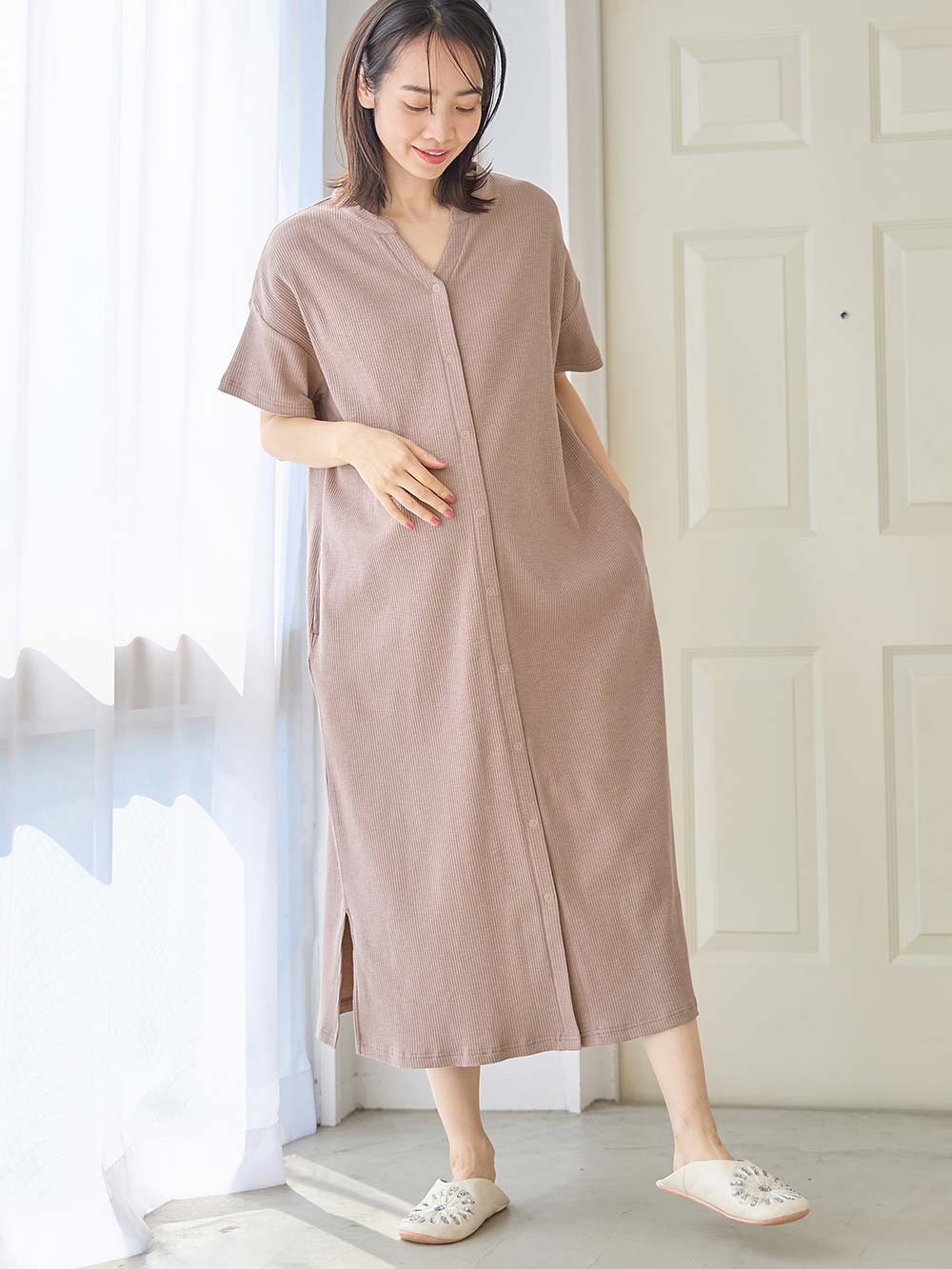 マタニティ パジャマ・ルームウェア|【助産院監修】【半袖・長袖】【ロング丈】ハイストレッチリブ前開きパジャマ　マタニティ・授乳パジャマ【出産後も長く使える】|モカ(半袖)