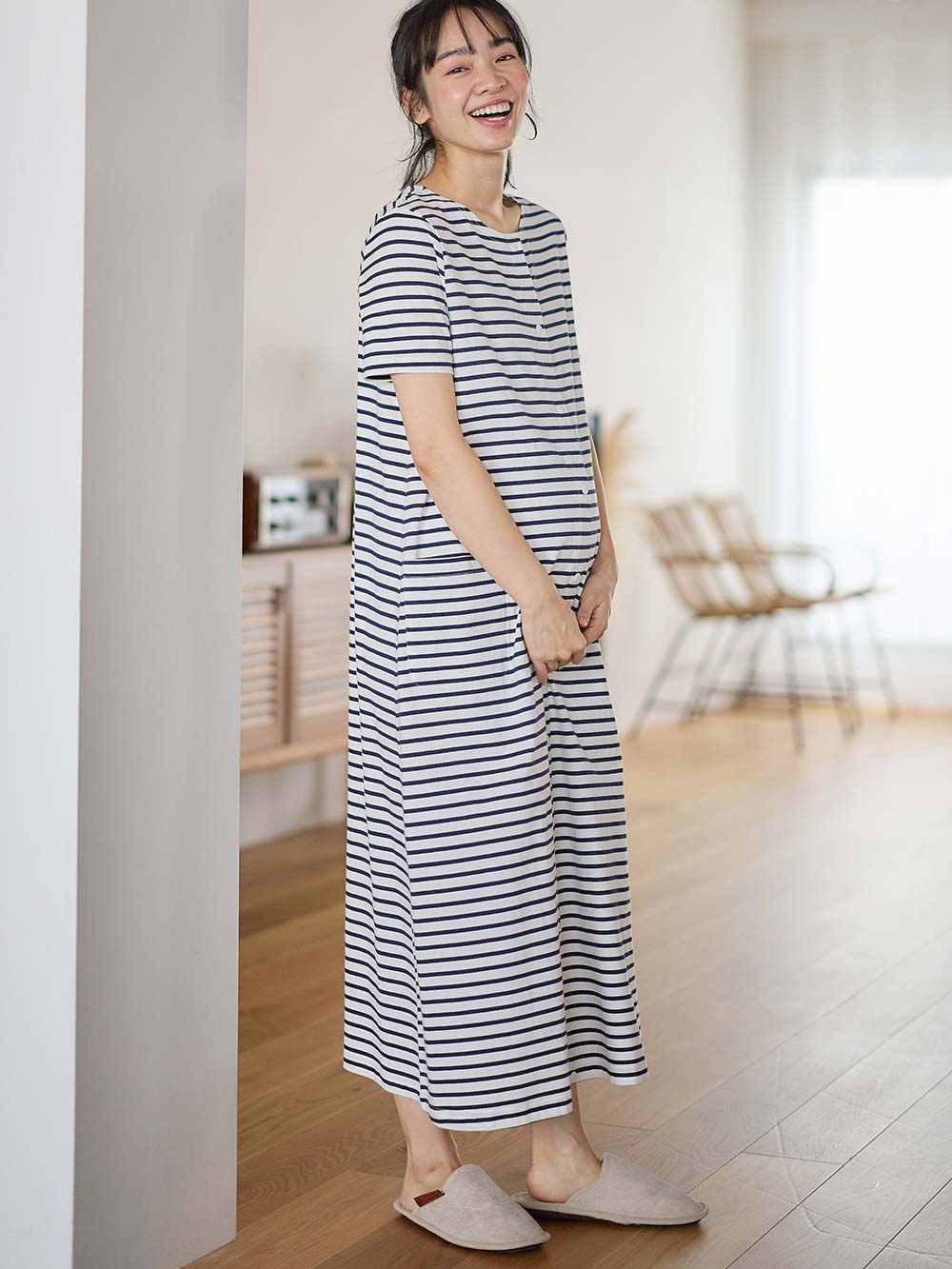 マタニティ パジャマ・ルームウェア|【防汚加工】【長袖・半袖】【２WAY】綿100％前開きネグリジェ　マタニティ・授乳パジャマ【産後も長く着れる】|オフ×ネイビーボーダー(半袖)