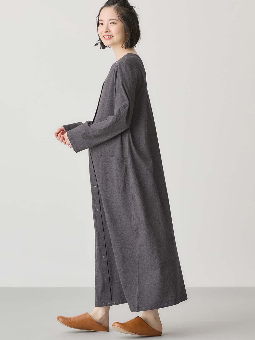 マタニティ パジャマ・ルームウェア|【防汚加工】【2WAY】綿100％前開き長袖ネグリジェ　マタニティ・授乳パジャマ【産後も長く着れる】|チャコール