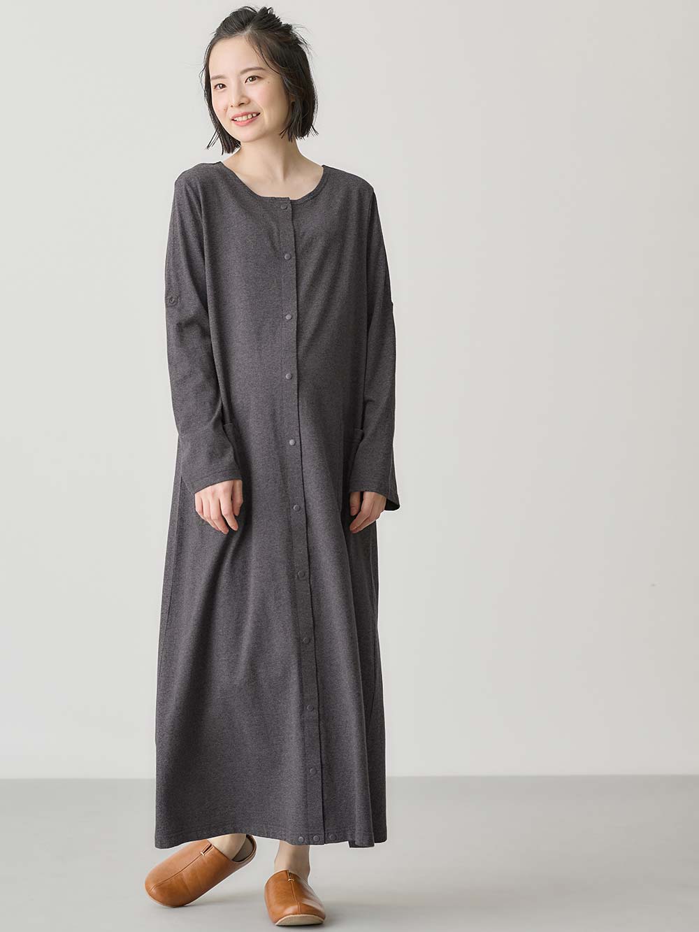 マタニティ パジャマ・ルームウェア|【防汚加工】【2WAY】綿100％前開き長袖ネグリジェ　マタニティ・授乳パジャマ【産後も長く着れる】|チャコール