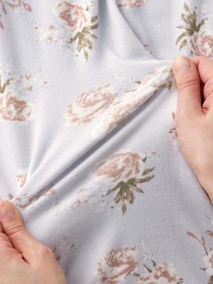 マタニティ パジャマ・ルームウェア|【親子コーデ可】花柄スムースカシュクールパッド付長袖ネグリジェ 【出産後も長く使える】