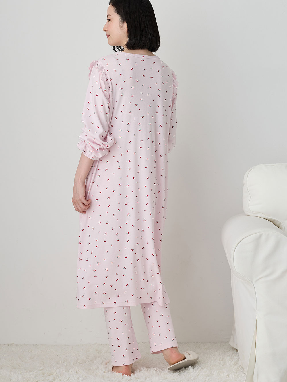 マタニティ パジャマ・ルームウェア|【親子コーデ可】綿混やわらかスムースチェリープリントフリルパジャマ マタニティ・授乳パジャマ【出産後も長く使える】|ピンク