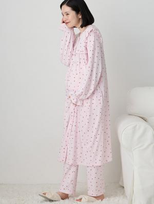 【親子コーデ可】綿混やわらかスムースチェリープリントフリルパジャマ　マタニティ・授乳パジャマ【出産後も長く使える】10581
