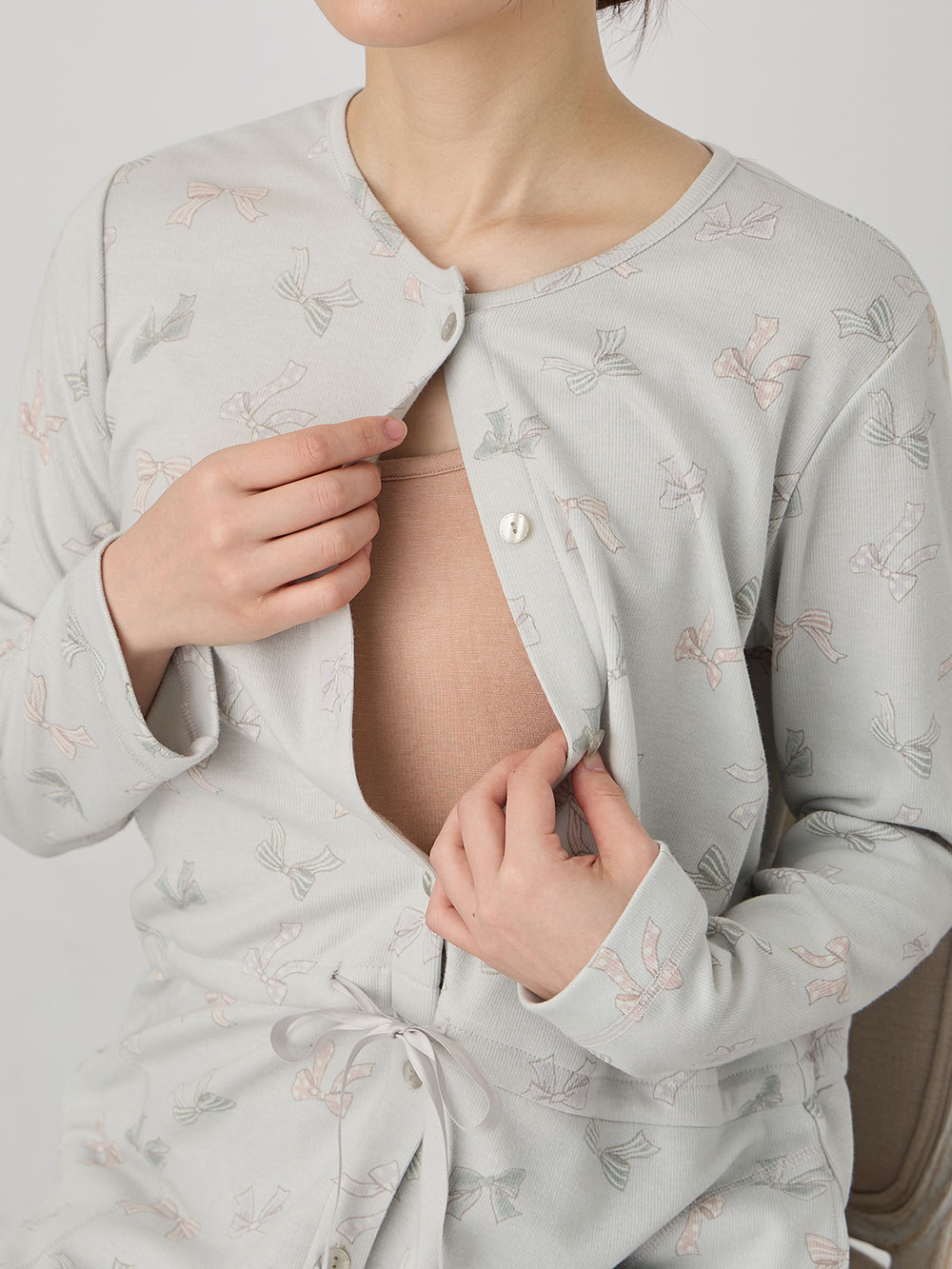 マタニティ パジャマ・ルームウェア|【親子コーデ可】リボン柄プリント２ＷＡＹパジャマ　マタニティ・授乳パジャマ【出産後も長く使える】