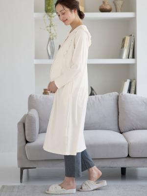 マタニティ パジャマ・ルームウェア|綿混やわらかスムースラッフルワンピース＆レギンスパジャマ　マタニティ・授乳パジャマ【出産後も長く使える】|オフ