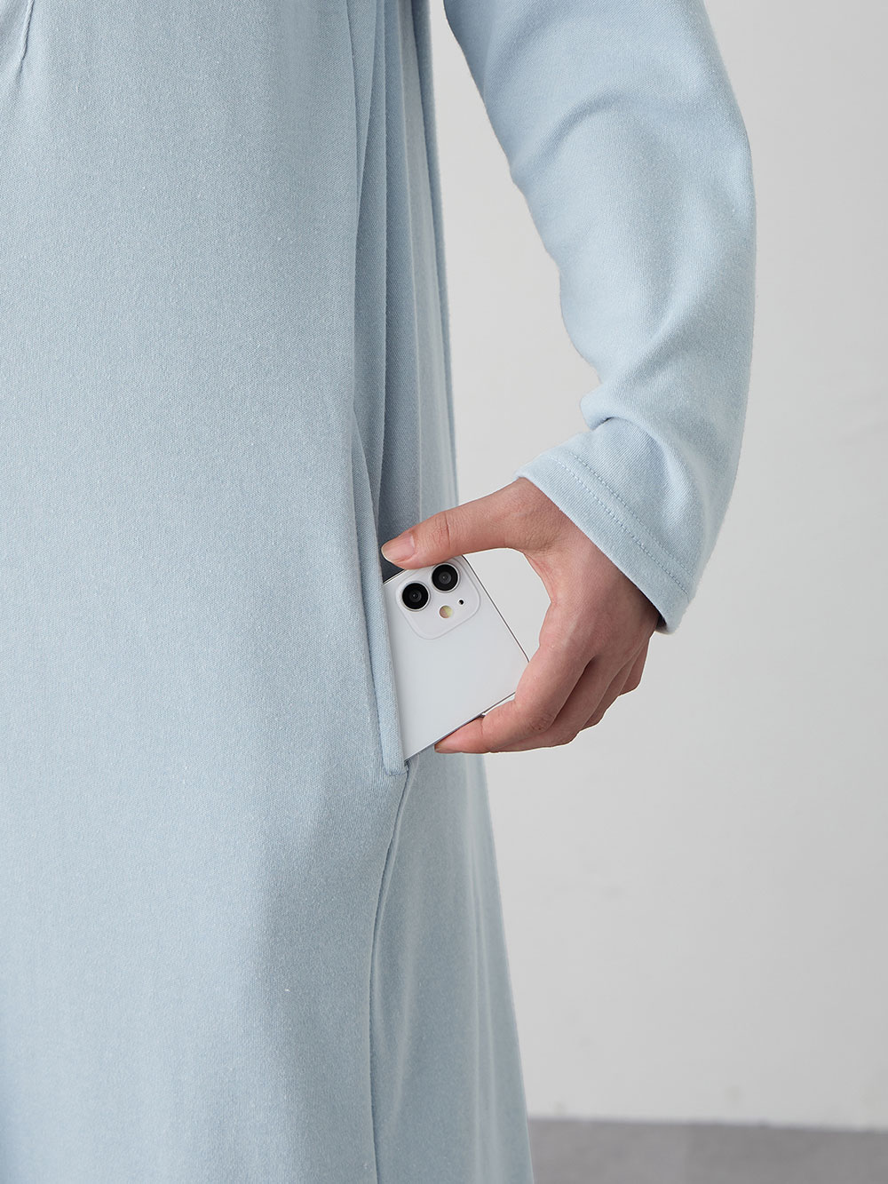 マタニティ パジャマ・ルームウェア|綿混やわらかスムースラッフルワンピース＆レギンスパジャマ　マタニティ・授乳パジャマ【出産後も長く使える】|サックス