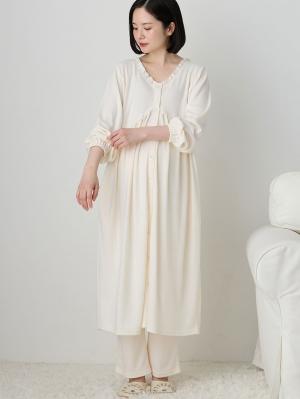 マタニティ パジャマ・ルームウェア|綿混やわらかスムース切替ギャザーパジャマ　マタニティ・授乳パジャマ【出産後も長く使える】|オフ