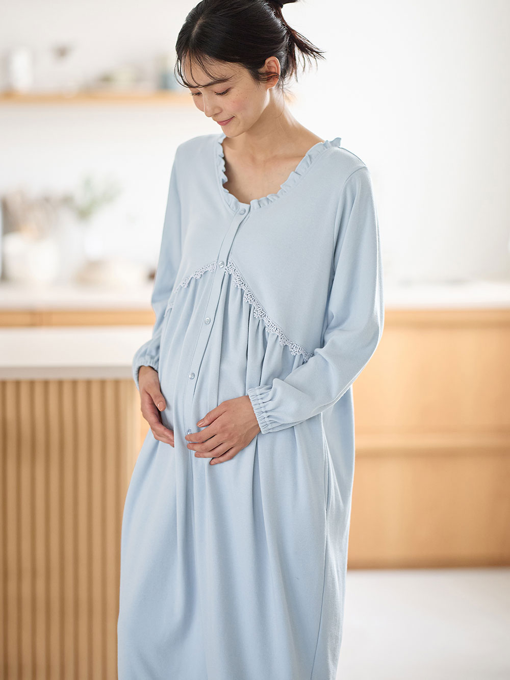 マタニティ パジャマ・ルームウェア|綿混やわらかスムース切替ギャザーパジャマ　マタニティ・授乳パジャマ【出産後も長く使える】|サックス