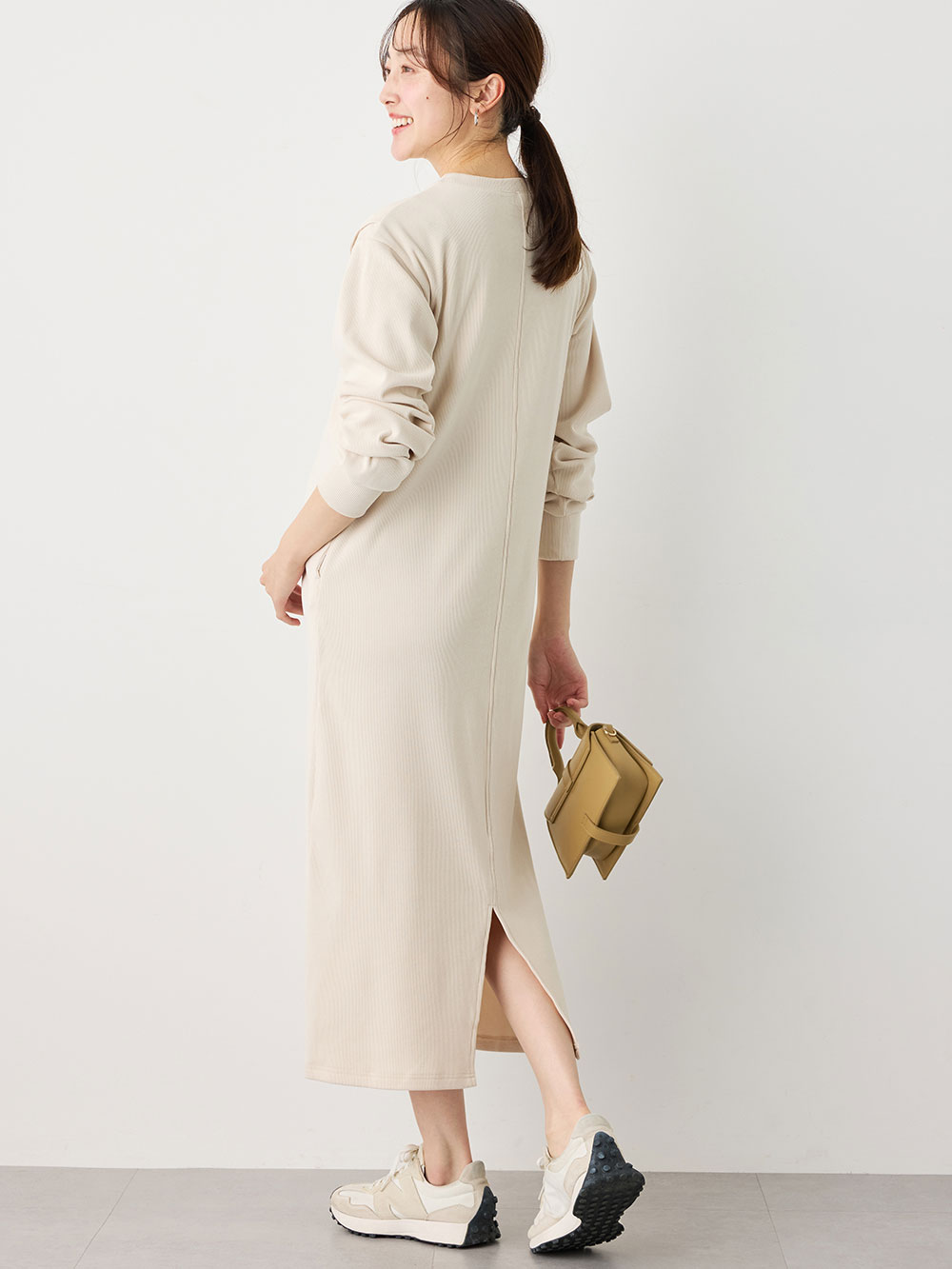 マタニティ ワンピース|ストレッチリブAラインワンピース　マタニティ・授乳服【出産後も長く使える】|アイボリー（ロング丈）