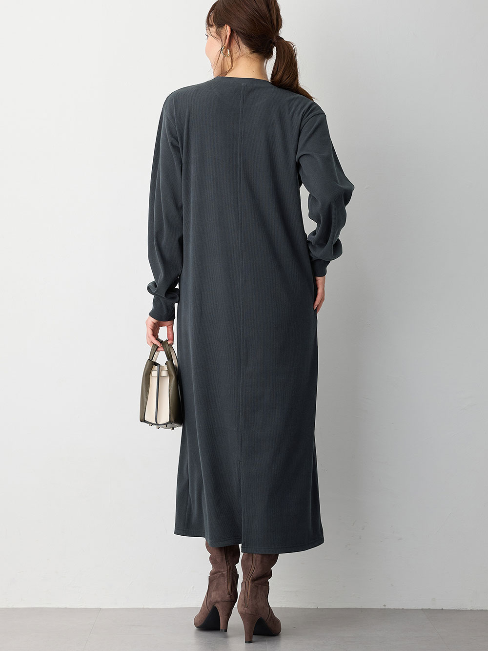 マタニティ ワンピース|ストレッチリブAラインワンピース　マタニティ・授乳服【出産後も長く使える】|チャコール（ロング丈）