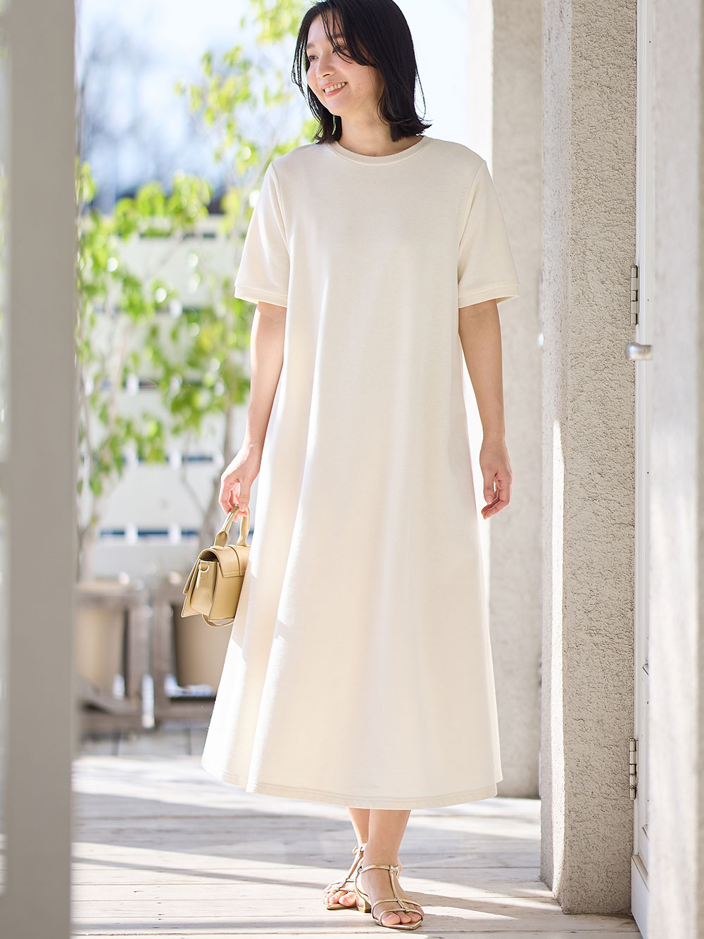 マタニティ ワンピース|【UV加工】綿混やわらかスウェット半袖フレアワンピース【出産後も長く使える】|アイスベージュ