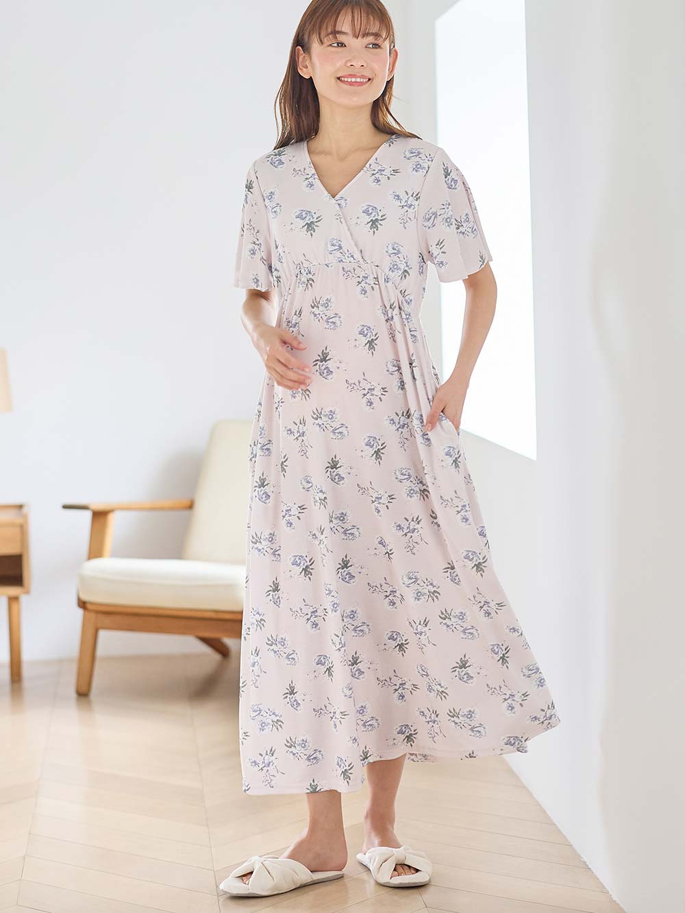 マタニティ パジャマ・ルームウェア|【親子コーデセット】花柄スムースカシュクールパッド付半袖ネグリジェ＆2wayオール　出産準備　ギフト　マタニティ・産後|ペールピンク×プリント