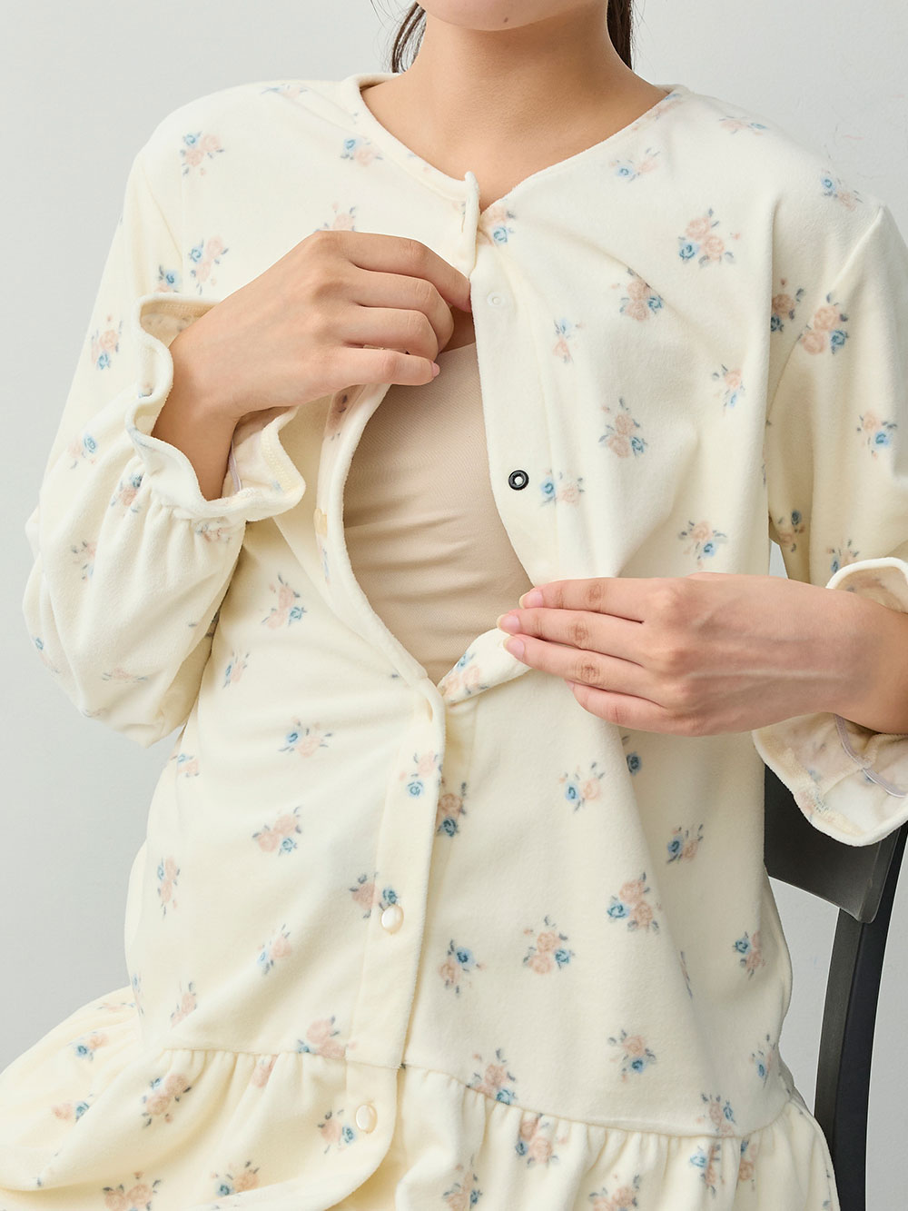 マタニティ・授乳パジャマ・ルームウェア|ベロア小花柄パジャマ　マタニティ・産後【産後も長く着れる】Rosemadame(ローズマダム)