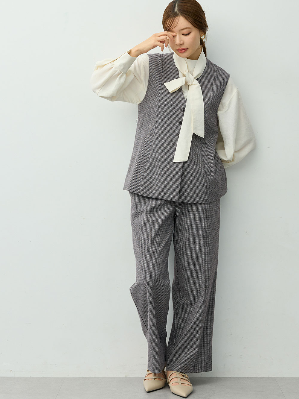 マタニティトップス・授乳服トップス|【セットアップ可】ベルト付きジレ　マタニティ・産後【出産後も長く着られる】|千鳥