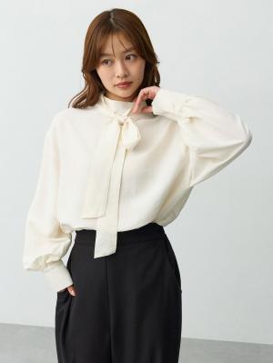 マタニティトップス・授乳服トップス|【4WAY着用可】ボウタイ付きブラウス　マタニティ・授乳服【出産後も長く着られる】|オフホワイト