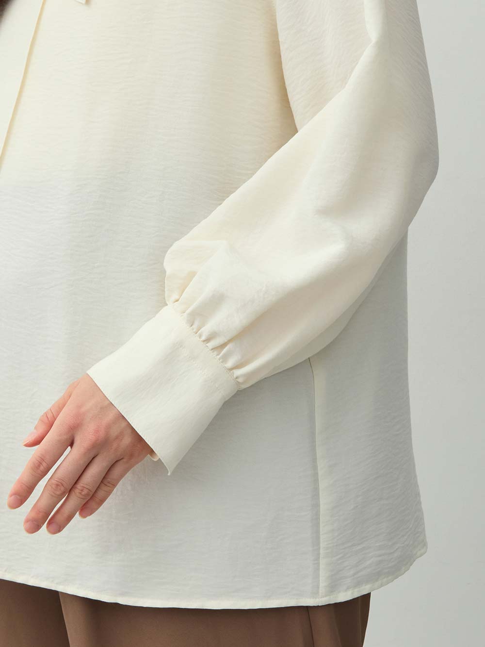マタニティトップス・授乳服トップス|【4WAY着用可】ボウタイ付きブラウス　マタニティ・授乳服【出産後も長く着られる】