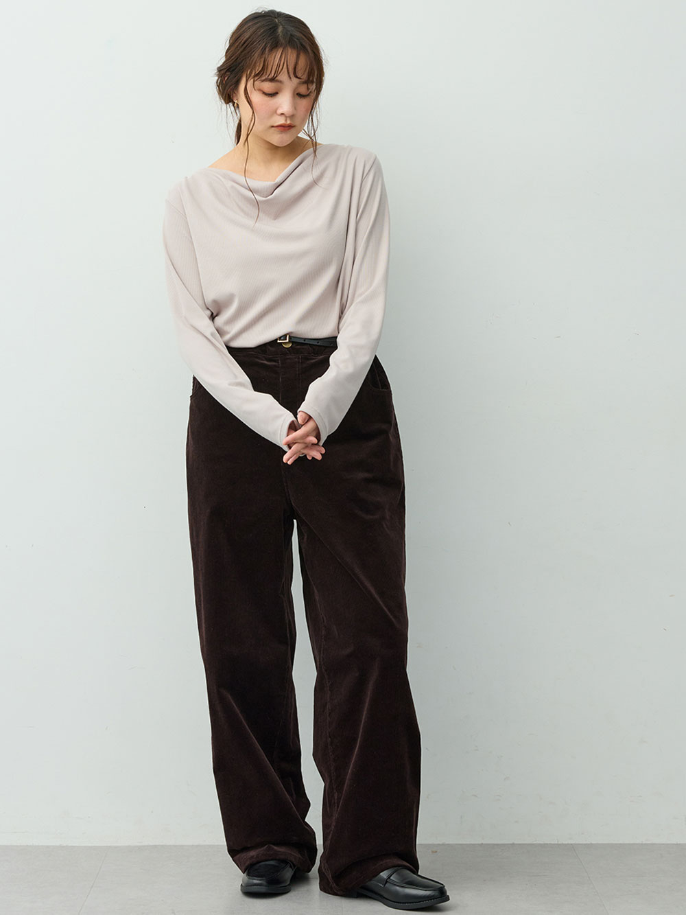 マタニティトップス・授乳服トップス|【セット】アウターに響かない授乳キャミソール付きドレープ長袖トップス　マタニティ・産後授乳服【出産後も長く着られる】|グレージュ