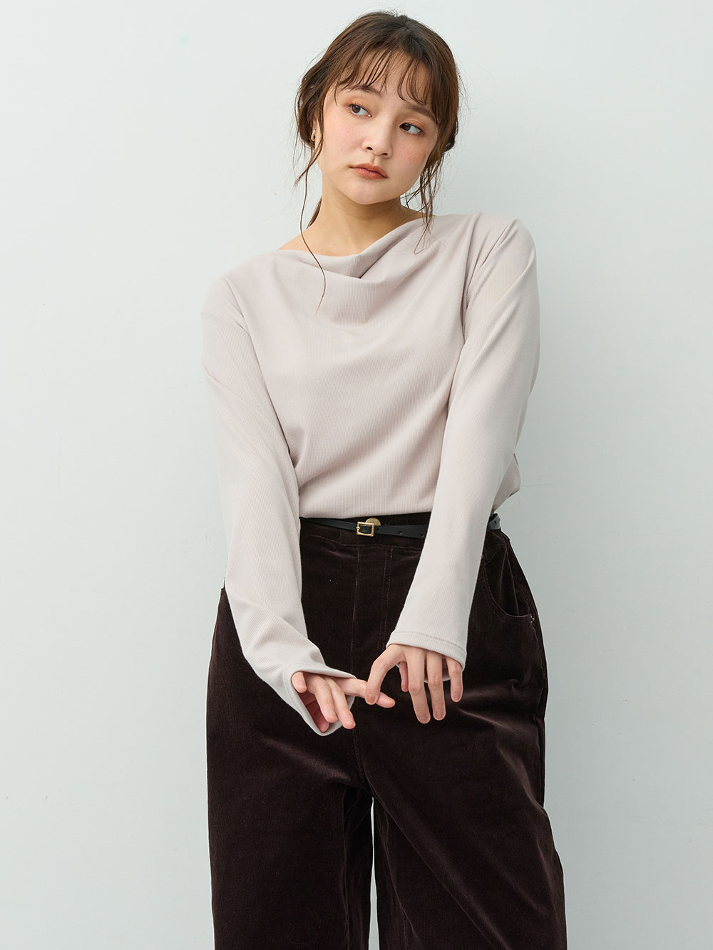 マタニティトップス・授乳服トップス|【セット】アウターに響かない授乳キャミソール付きドレープ長袖トップス　マタニティ・産後授乳服【出産後も長く着られる】|グレージュ
