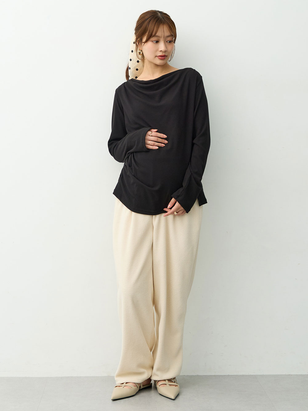 マタニティトップス・授乳服トップス|【セット】アウターに響かない授乳キャミソール付きドレープ長袖トップス　マタニティ・産後授乳服【出産後も長く着られる】|ブラック
